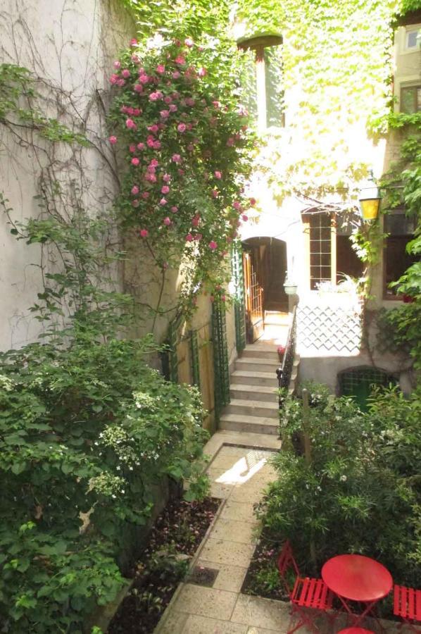Chambres D'Hotes Le Patio D'Alain Et Veronique ลูเนวิลล์ ภายนอก รูปภาพ