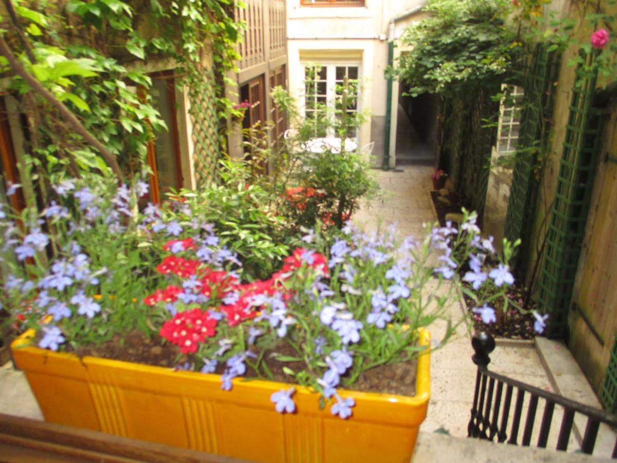 Chambres D'Hotes Le Patio D'Alain Et Veronique ลูเนวิลล์ ภายนอก รูปภาพ