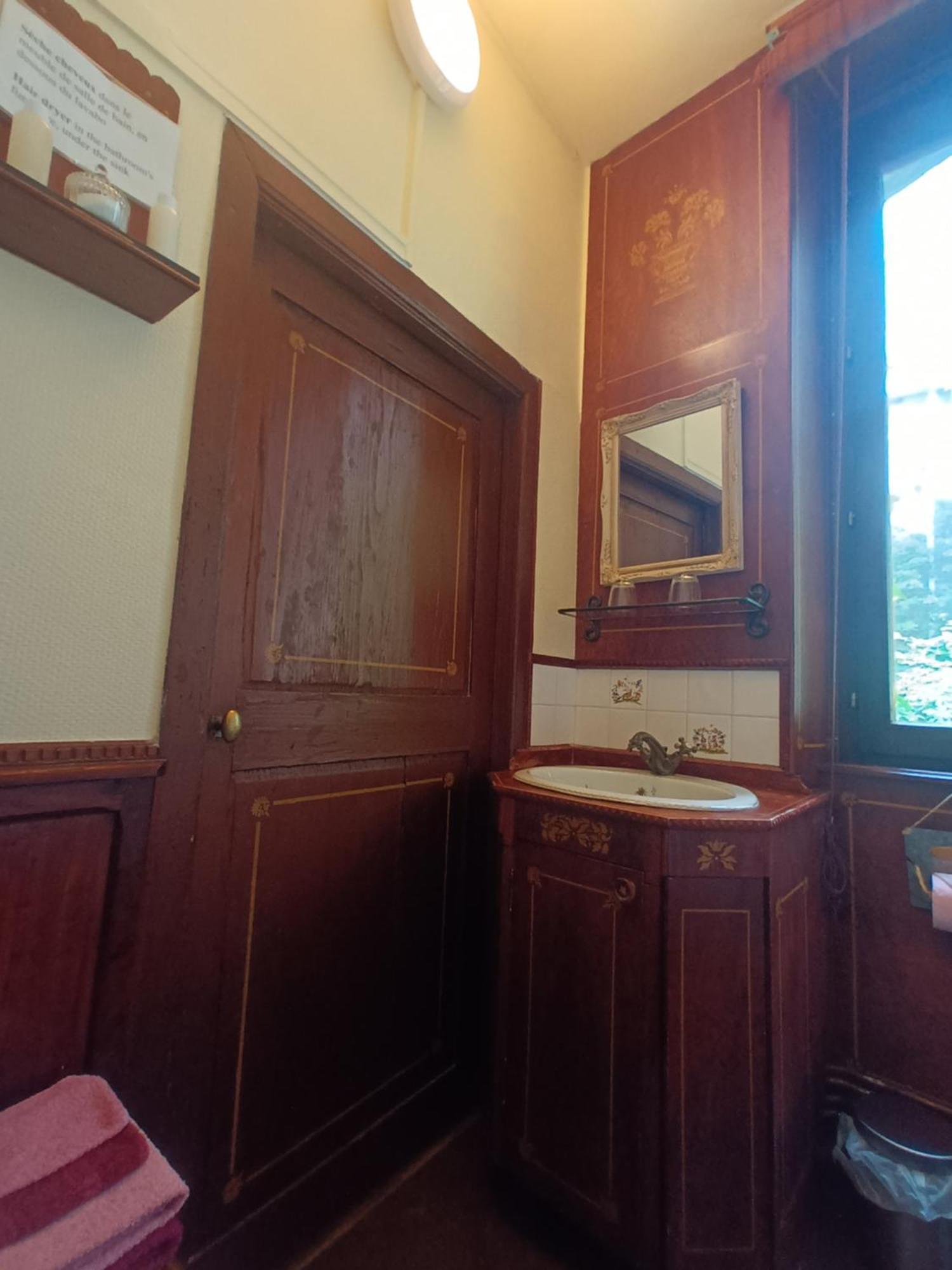 Chambres D'Hotes Le Patio D'Alain Et Veronique ลูเนวิลล์ ภายนอก รูปภาพ